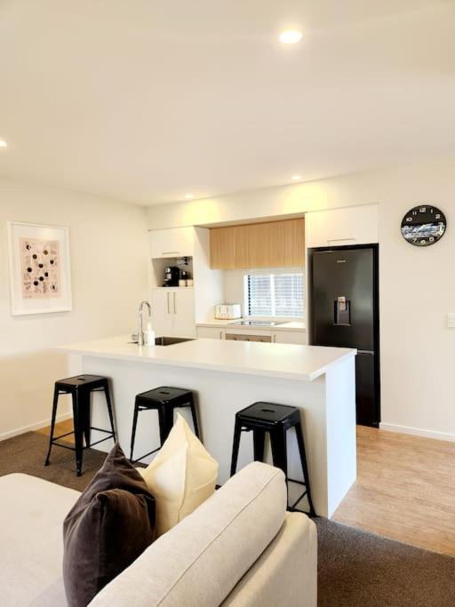 Central Home With Internal Garage - Close To Cbd! Christchurch Zewnętrze zdjęcie
